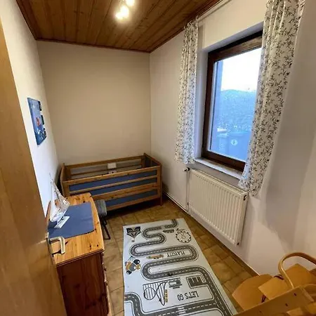 Haus Willi Mit Hund In Dom wakacyjny *