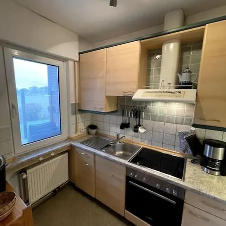 Haus Willi Mit Hund In